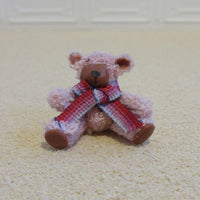 Siddende bamse, rosa