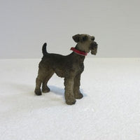 Heidi Ott: Schnauzer m/ halsbånd