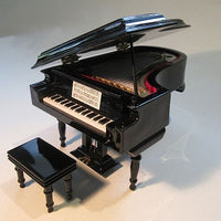 Koncert flygel m/ klaverstol ( med indbygget melodi)