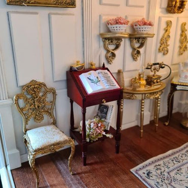 Skrivepult & butikstrappe KIT ubh.