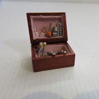 Beauty-box, træskrin m/ indhold