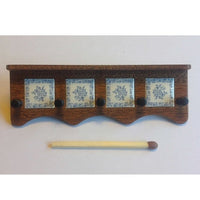 Knagerække, Liverpool Delf håndmalet tiles KIT