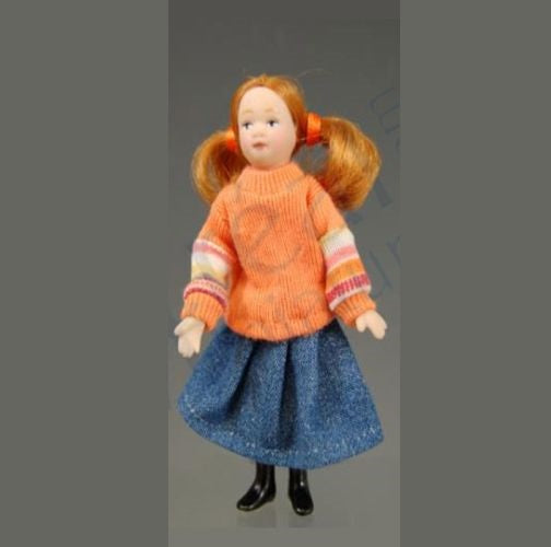 Porcelænsdukke, pige i orange pullower