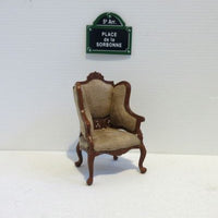 Lænestol, valnød m/ udskæringing + suede stof