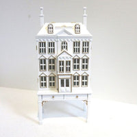 Dukkehus på bord, hvid,  skala 1:144