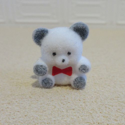 Bamse hvid/grå plys