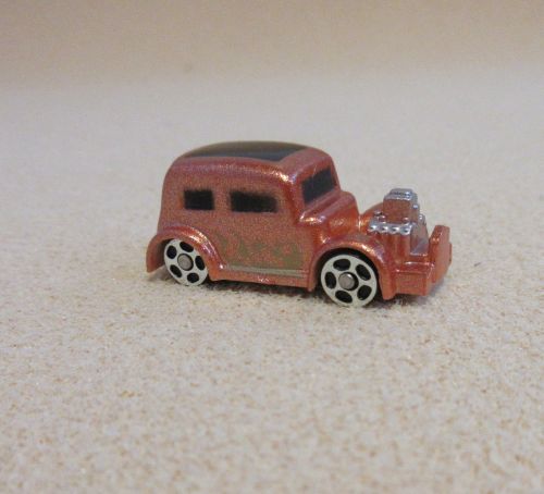 Oldmobil guld plast