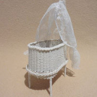 Håndlavet kurvevugge m/ madras