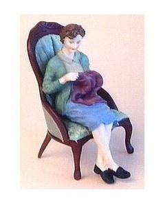 Olga resin dukke ( stol medfølger ikke)