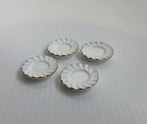 Tallerkner, porcelæn m/guldkant 4 stk.