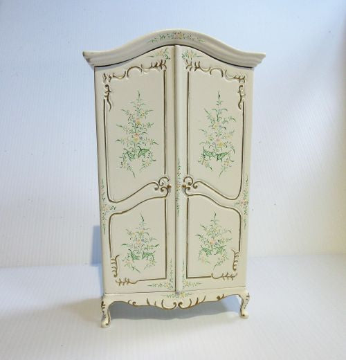 Cabinet - elfenbensfarvet, med blomster