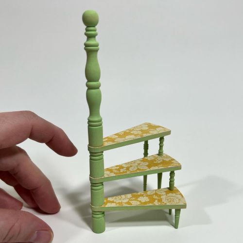Skrivepult & butikstrappe KIT ubh.
