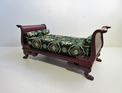 Seng Bespaq, Mahogny, madras + 2 pøller med silkestof