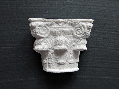 Appliques, gips H: 2,5 cm B: 3 cm