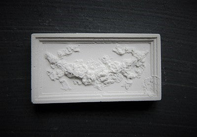 Applikation, gips 4,5 x 2,4 cm