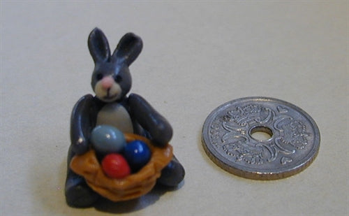 Hare m/ kurv grå 15x20 mm