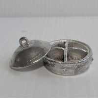 Skål m/ 4 rum + låg UMALET metal